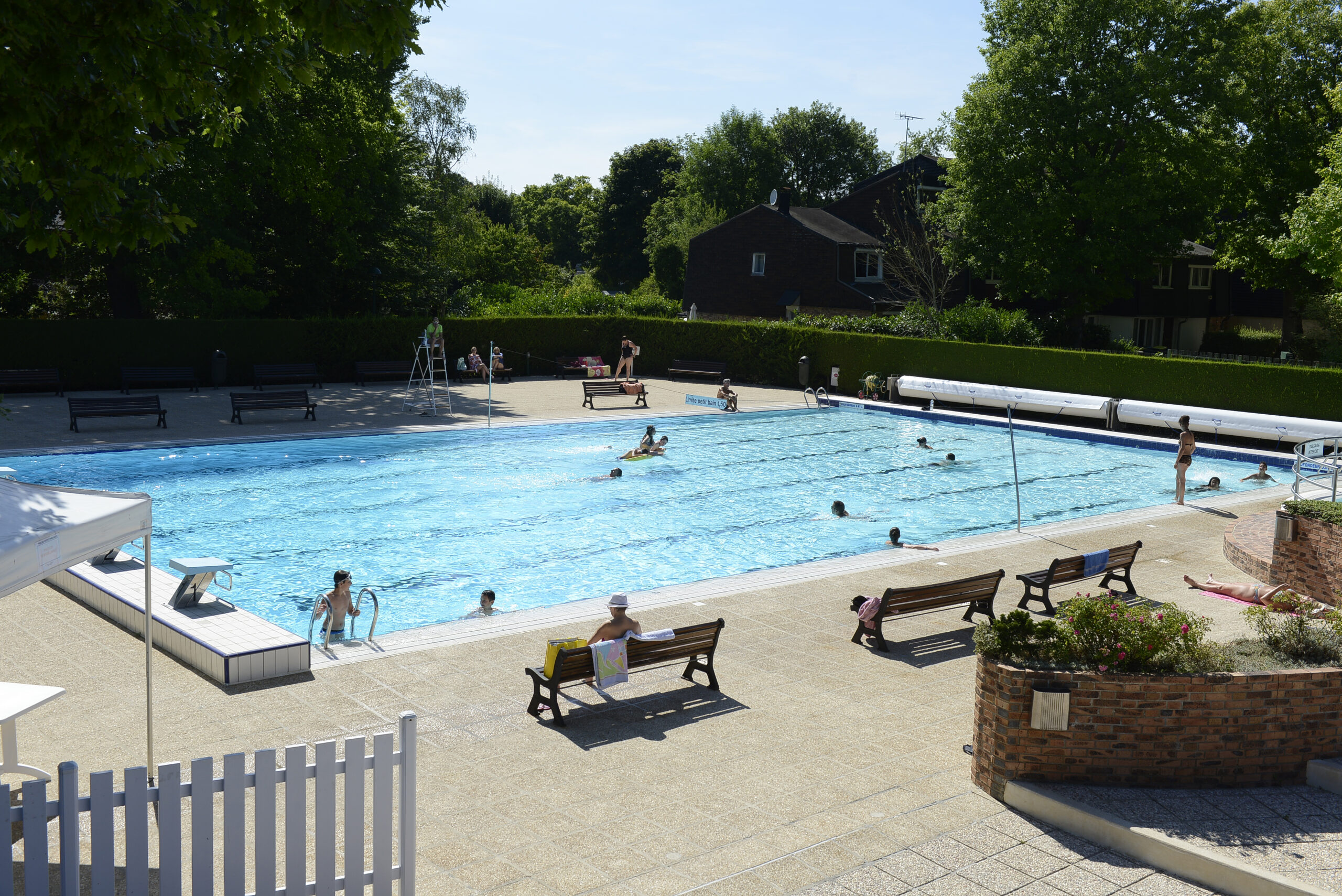 Piscine de Cesson 77, Georges et Rolande Hagodonkoff